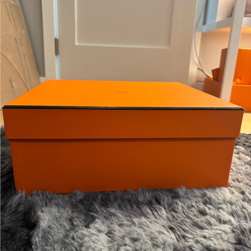 Large Hermès Orange Box - Picture 2 of 4